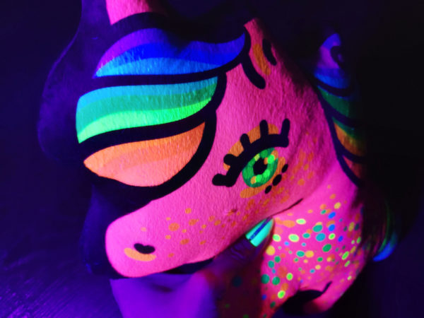 Флуоресцентная Светящаяся Подушка "Pink Unicorn"